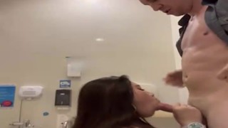 Bokep Indo Premium Tante Gemoy Kena Sodok Kontol Bule