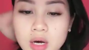 Live di Temenin Nyanyi Host Cantik Karaoke