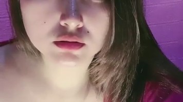 Belahan Dada Zheyeng Madu Pengen Barbar ID 61425865 Mango