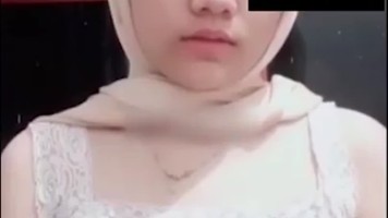 Nayaa Jilbab Remas Susu Jilat Uting